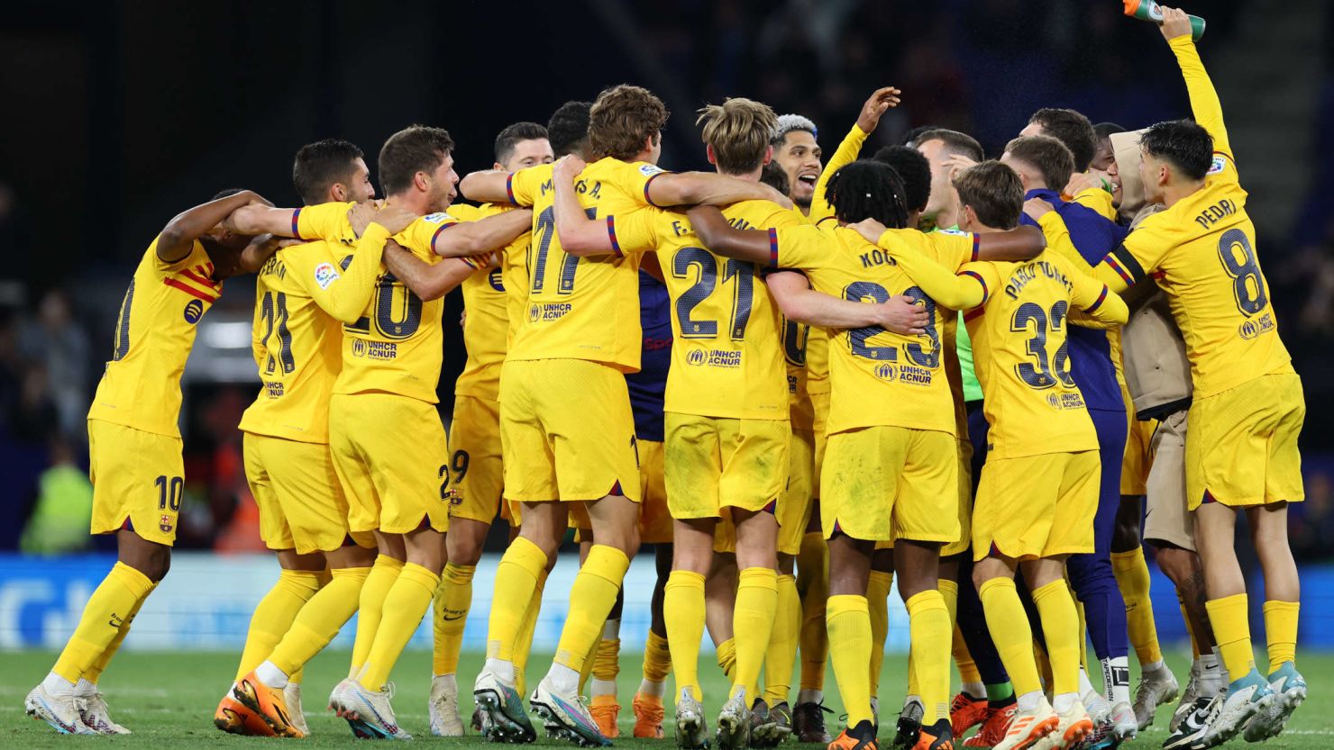 上完全处于 上完全处于